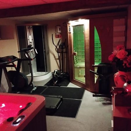 Relais St Jacques - Roanne Bed and Breakfast Saint-Haon-le-Châtel Buitenkant foto